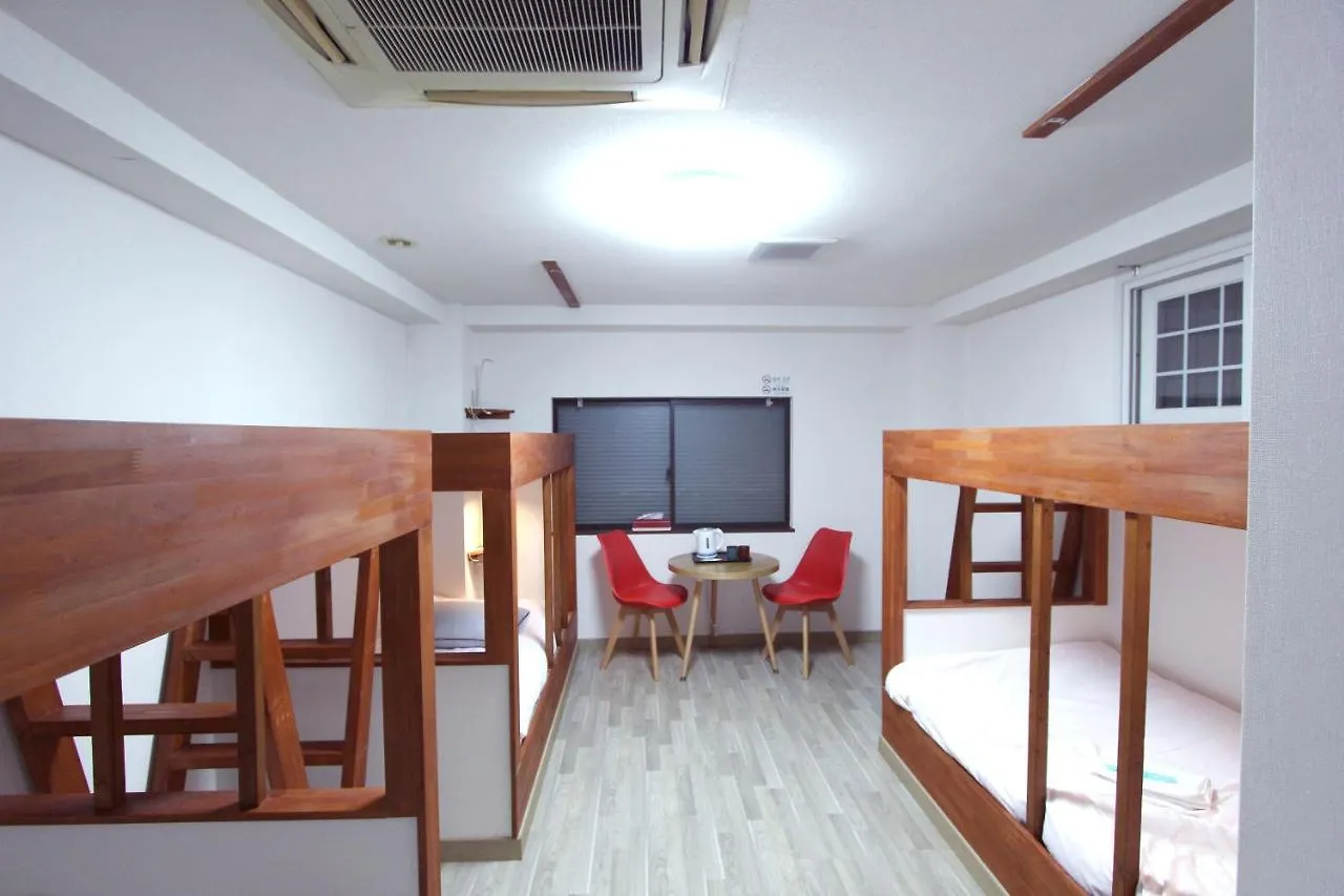 I Osaka House Otel Konukevi